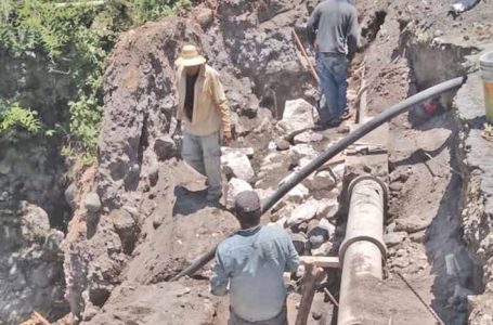 Lorenzo Pliego rehabilita carreteras tras las lluvias