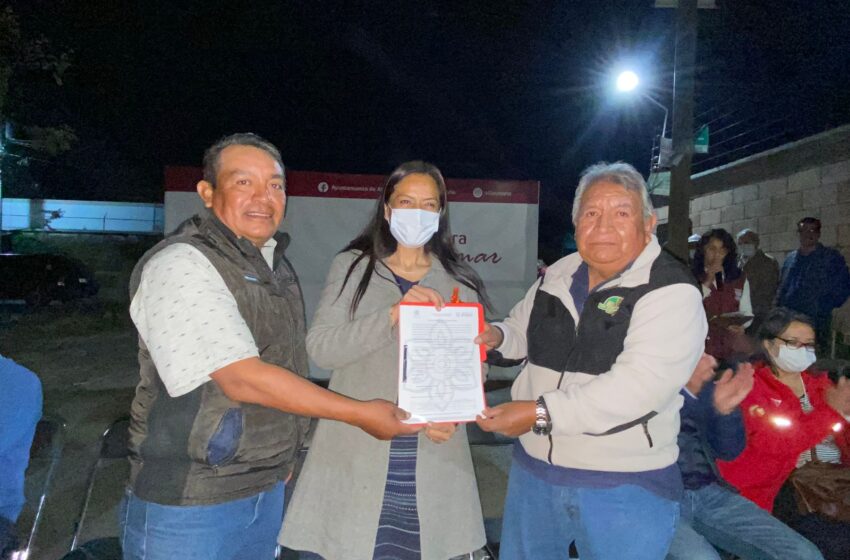 <strong><br>ARIADNA AYALA AMPLIA 1.2 KM DE ALUMBRADO &nbsp;EN CAMINO A JUAN UVERA</strong>