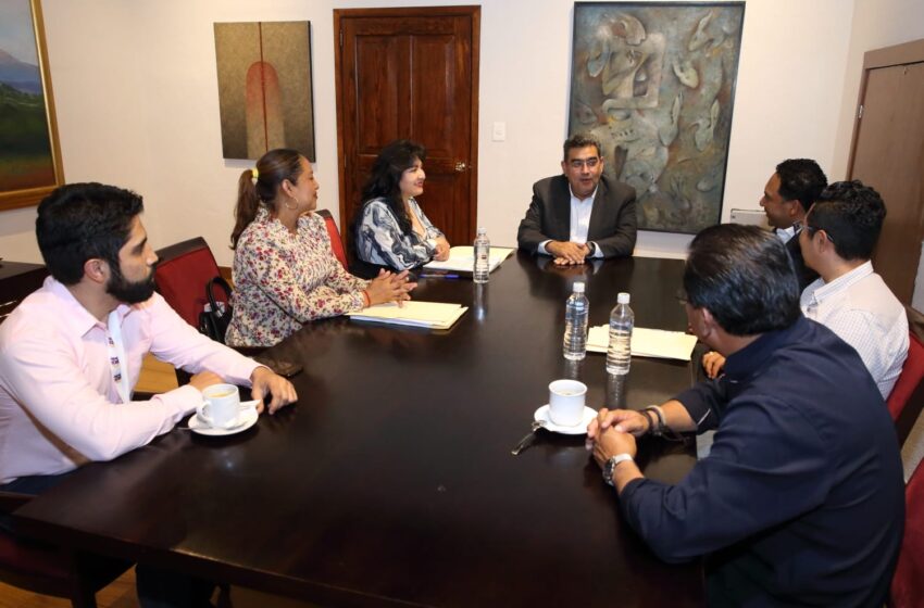<strong>IMPULSA GOBERNADOR SERGIO SALOMÓN EXPEDICIÓN DE PASAPORTE EN TEPEACA</strong>