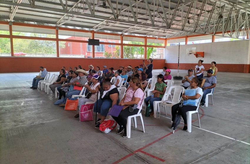 En Huehuetlán el Chico llevan servicios a Unidad Habitacional Teocalco
