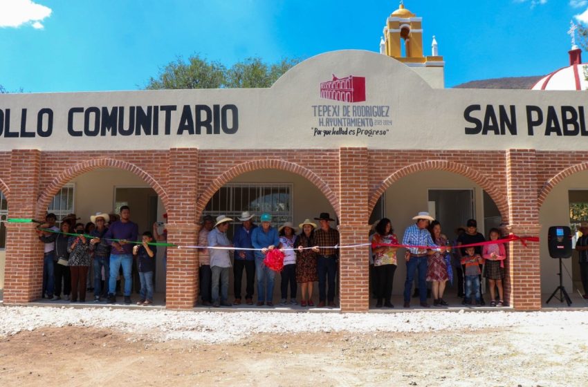 Alcalde de Tepexi entregó nuevo centro comunitario en San Pablo Ameyaltepec