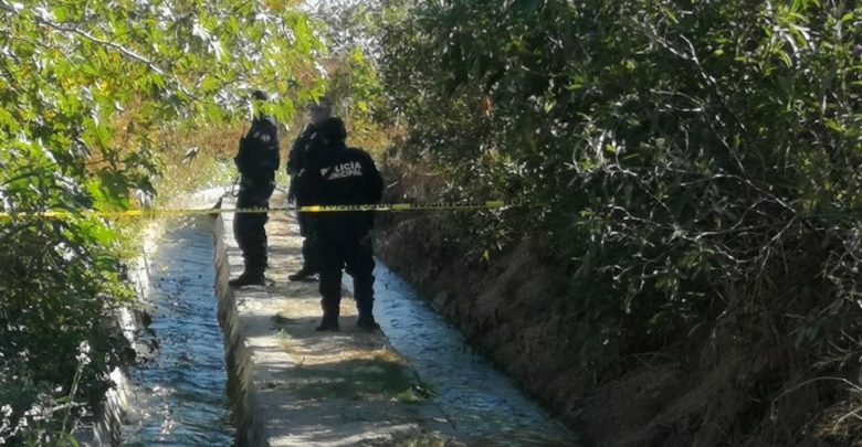 En Huaquechula lo encuentran muerto en una acequia