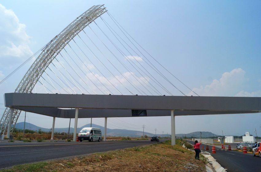 Asaltan ruta en Izúcar e hieren a un pasajero