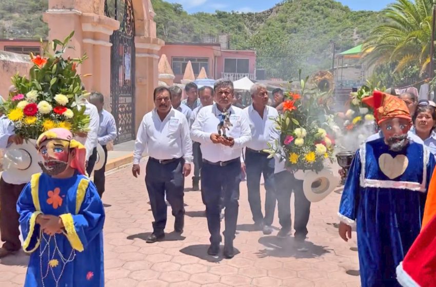 Llenos de fervor, Teopantlán celebra a Santiago Apóstol