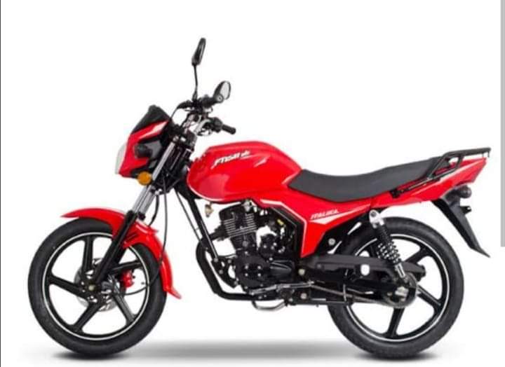 Roban motocicleta a mano armada y con lujo de violencia en colonia de Izúcar