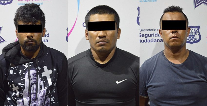 En la colonia Diez de Mayo la policía municipal de Puebla detiene a tres sujetos armados
