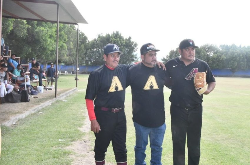 Apoya “Chino” Morales al deporte en la región beisbolera de Izúcar