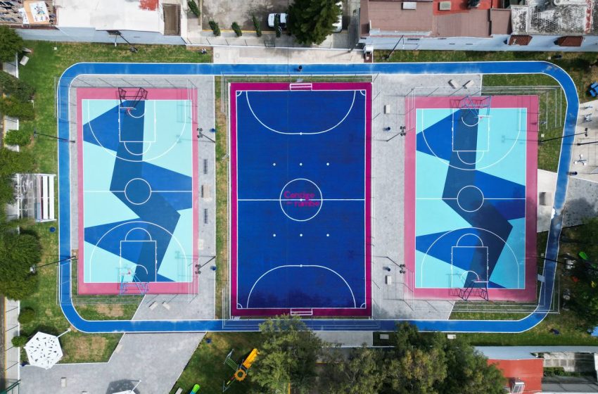 Entrega Ayuntamiento de Puebla rehabilitación del complejo deportivo Las Hadas