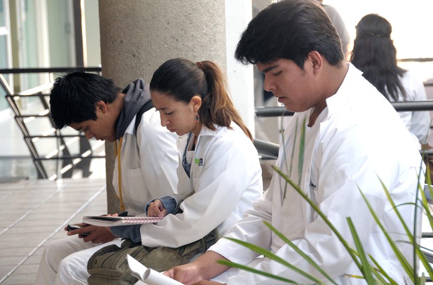 La Facultad de Medicina BUAP firma convenio de colaboración con la Academia Nacional de Medicina, Capítulo Puebla