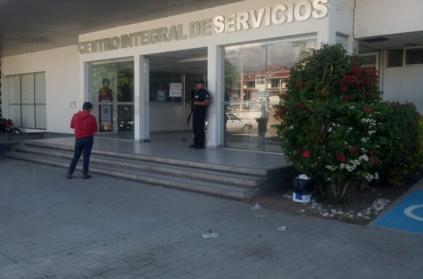 Abogados de Acatlán denuncian irregularidades y prepotencia de personal del Registro Civil