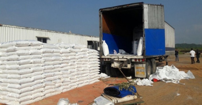 En la carretera Izúcar-Atencingo, con violencia y a mano armada roban camión cargado de azúcar