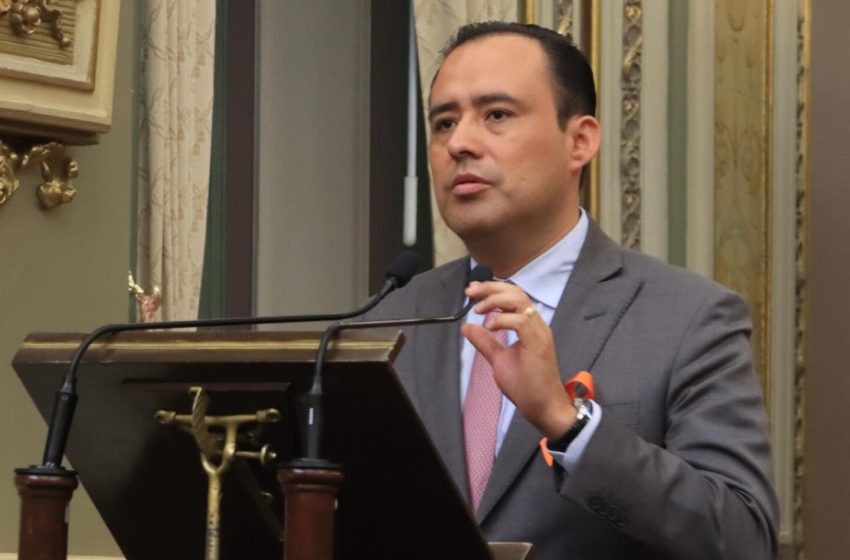 En Puebla se busca establecer la figura de diputado migrante