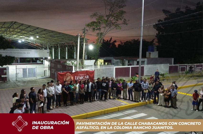 Después de 40 años de abandono, finalmente Irene Olea, pavimenta el  acceso principal a la colonia Rancho Juanitos