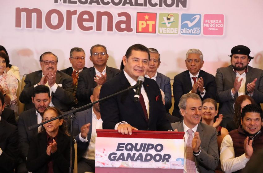 Armenta presentó a su equipo de campaña con rumbo a la gubernatura