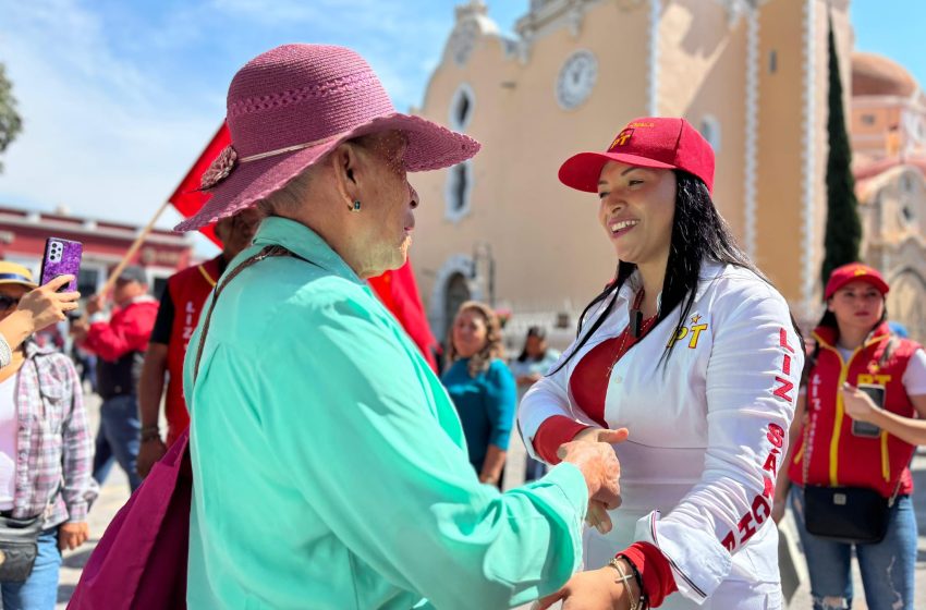 Liz Sánchez visitó  Atlixco en su campaña por el Senado