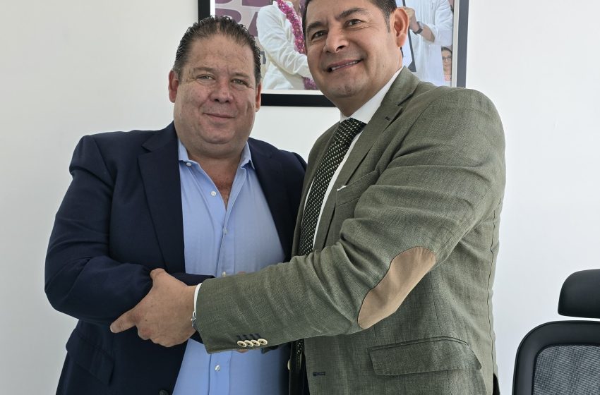 Armenta suma al nachista Eduardo «Yayo» Casas a la vocería de campaña