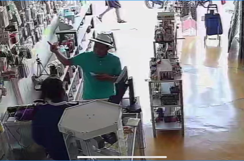 Alertan por presencia de estafadores en comercios de Izúcar