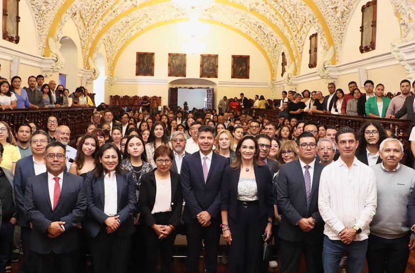 Lalo Rivera se compromete con el consejo de la BUAP a dotar de vialidades a CU2