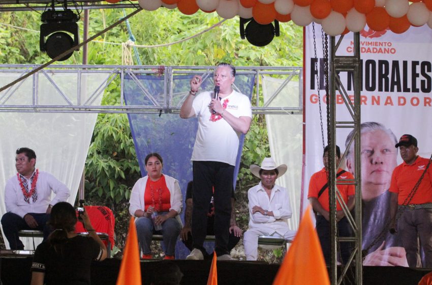 Fernando Morales se reúne con más de 1500  personas en Ixtepec
