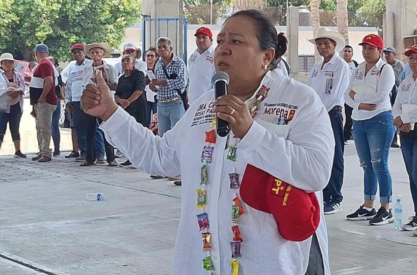 En Jolalpan, Olga Rosas se quiere reelegir, pero tiene promesas incumplidas