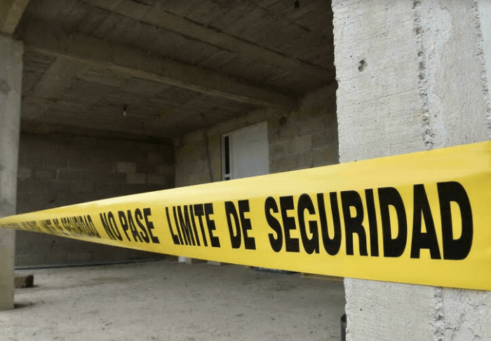 Encuentran a hombre de 45 años suspendido en campos de San Nicolás Tenexcalco, Chietla