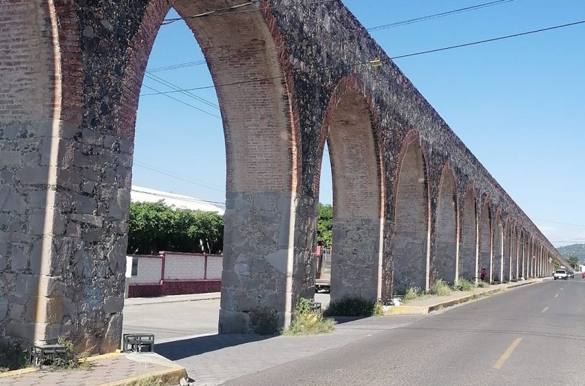 Ladrones se roban dos camionetas en la Junta Auxiliar de San Nicolás Tolentino