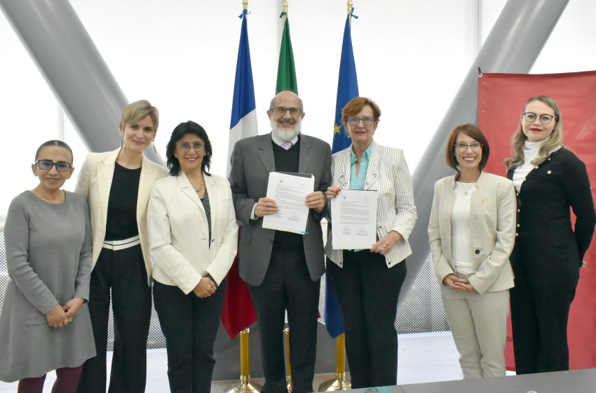 BUAP y Alianza Francesa firman convenio de colaboración