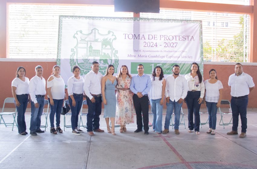 Lupita Espinoza rindió protesta como Presidenta municipal de Huehuetlán el Chico