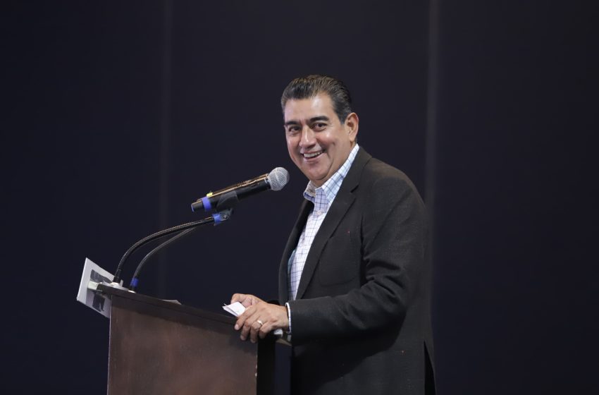 Exhorta Sergio Salomón a ayuntamientos garantizar rendición de cuentas para favorecer progreso