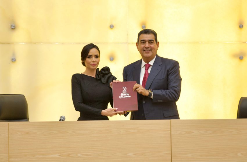 Recibe Congreso del Estado Segundo Informe del gobernador Sergio Salomón Céspedes