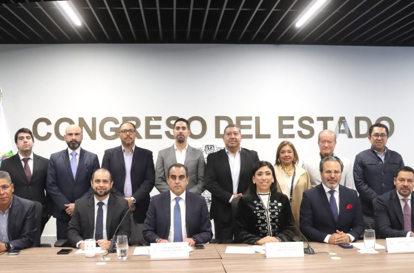 Aprueban exhorto para que municipios instalen comités de obra pública