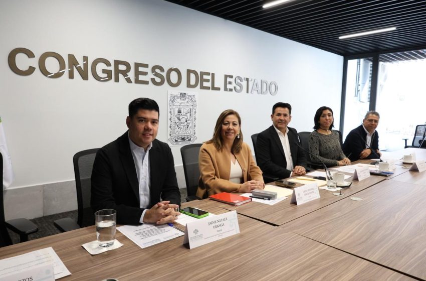 Presentan Informe Anual de Unidad Técnica de la Comisión de Control, Vigilancia y Evaluación de la ASE