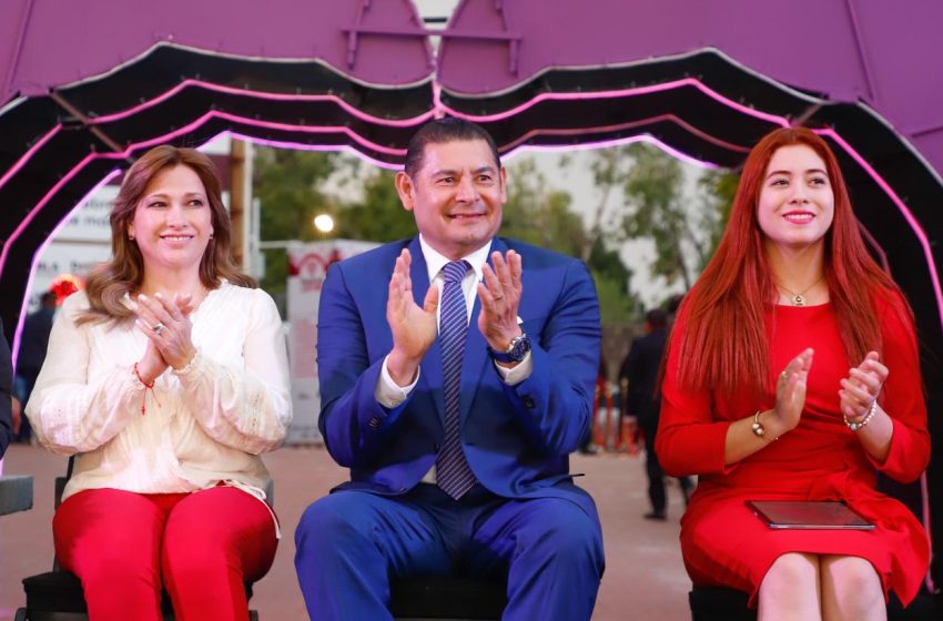 Más de 15 mil personas han disfrutado el Festival del Amor en el Jardín del Arte