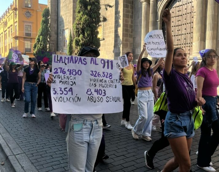 Más de 13 mil mujeres marcharon en conmemoración al 8M