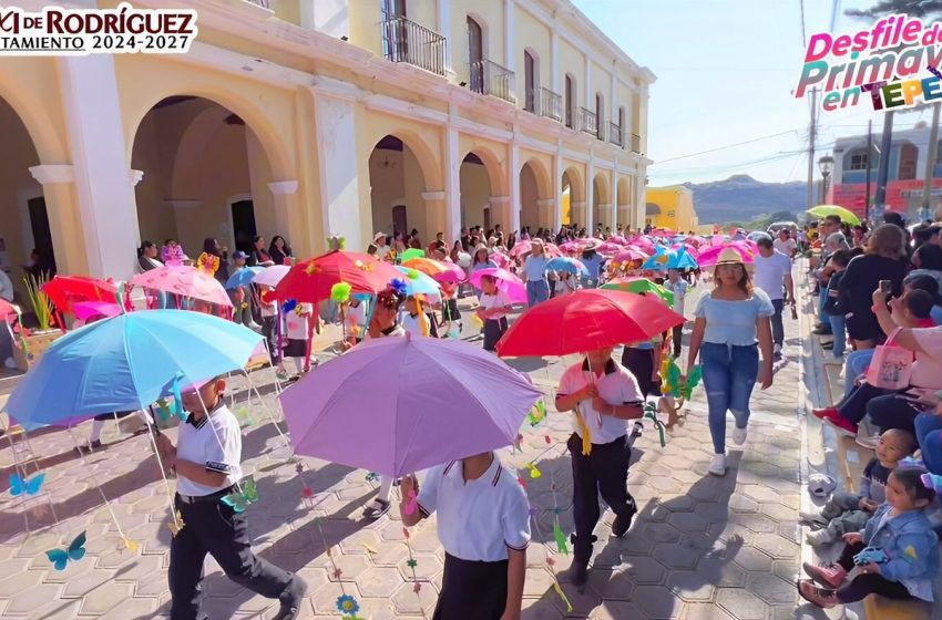 Tepexi celebró el inicio de primavera con un gran desfile