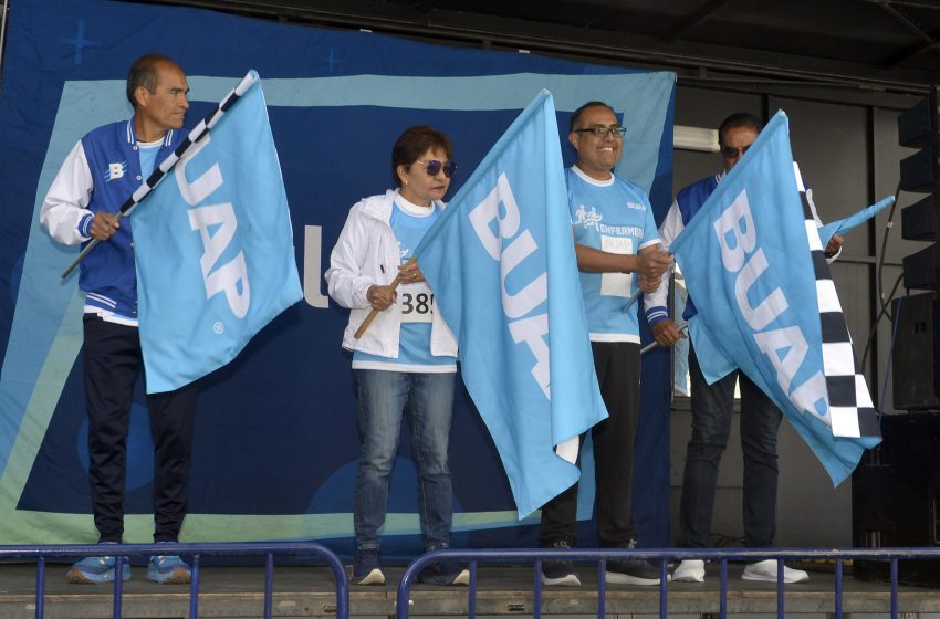 Celebró la BUAP carrera por el Día Internacional de la Enfermería