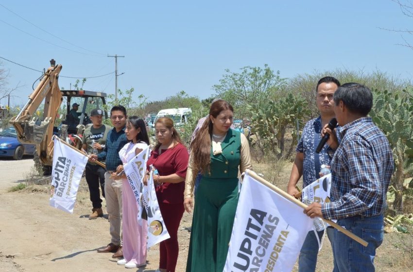 Lupita Bárcenas inició nuevas obras para Acatlán