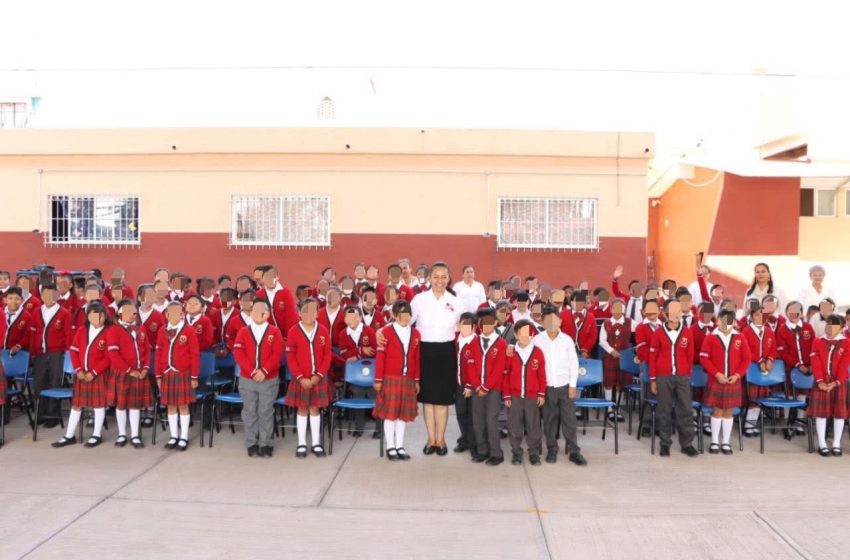 Más obras educativas en Atlixco: Ariadna Ayala inaugura comedor en primaria.