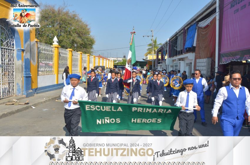 En Tehuitzingo, con desfile conmemoran batalla del 5 de mayo