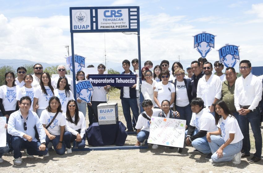 Coloca Rectora Lilia Cedillo primera piedra de edificio para preparatoria en Tehuacán