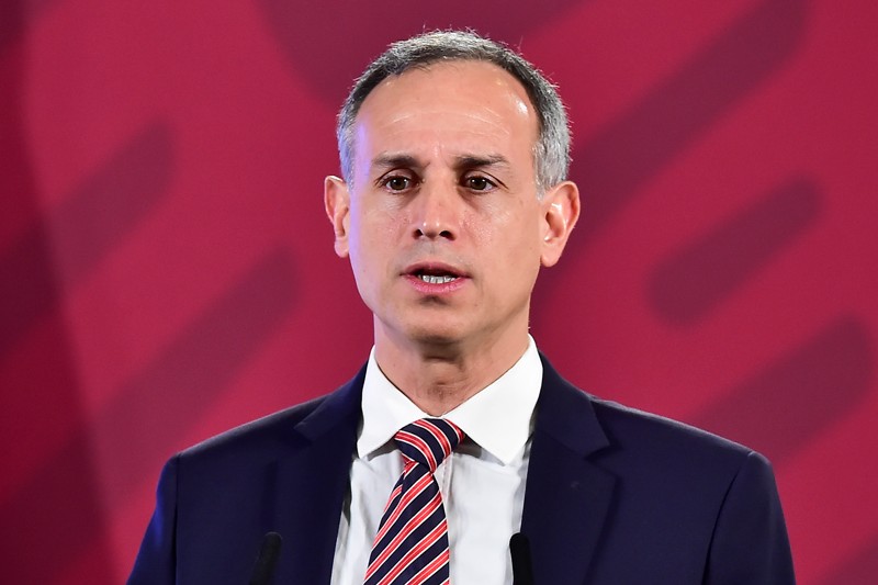 Colectivos y oposición rechazan a López Gatell como representante en la OMS