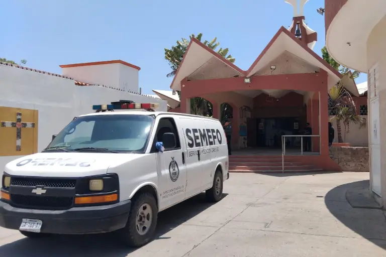 Encuentran cuerpo de bebé en iglesia de Mazatlán