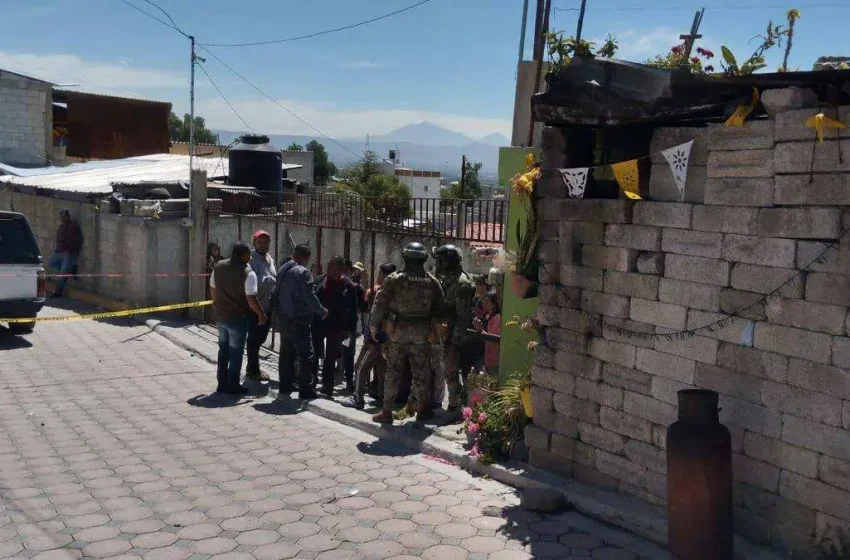 Muere familia calcinada tras fuerte incendio en Acatzingo