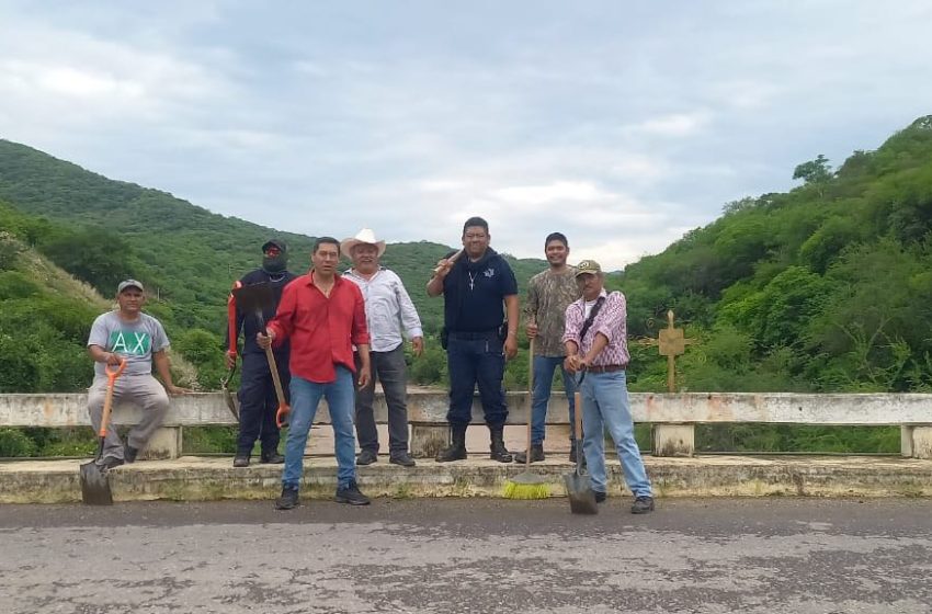 Garantiza Cecilio Ballinas movilidad en Axutla