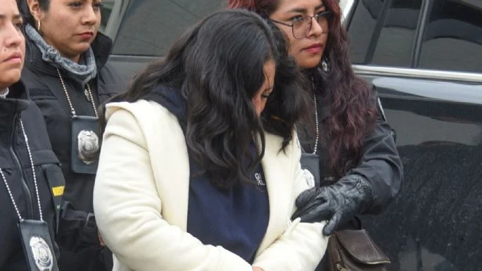 Procesan a alcaldesa de Capulhuac por golpear a trabajadora del DIF