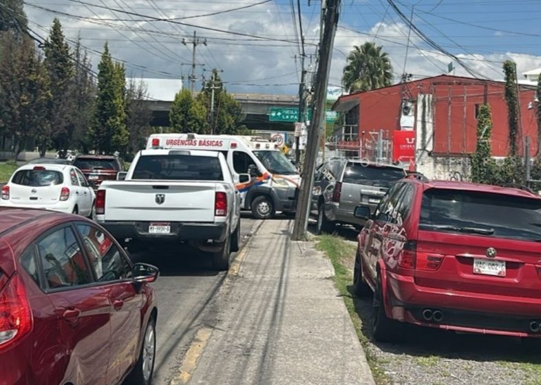 Balean y despojan de 200 mil pesos a hombre en lote de autos en Cholula