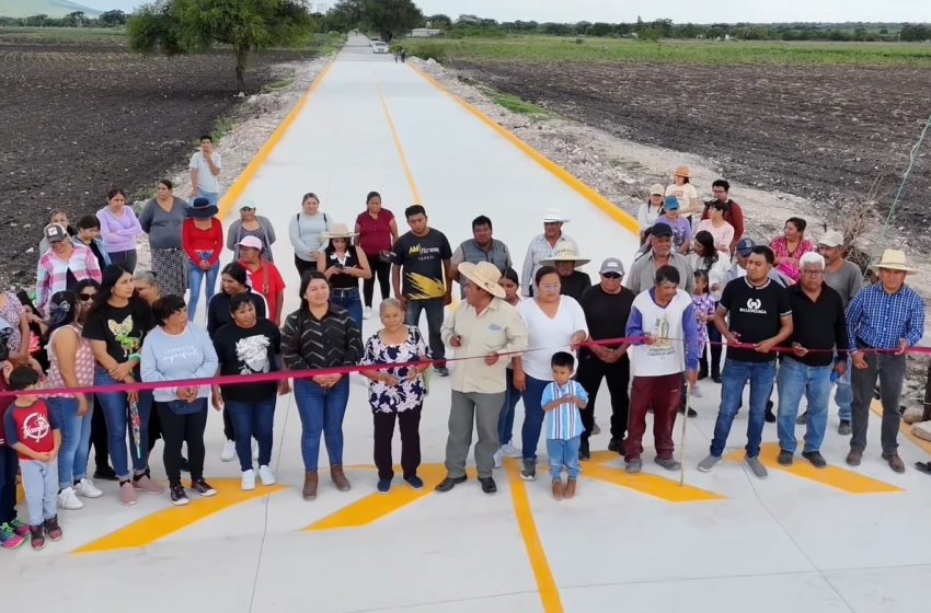 Sigue Humberto Bolaños  cumpliendo su palabra  con la gente de Tepexi