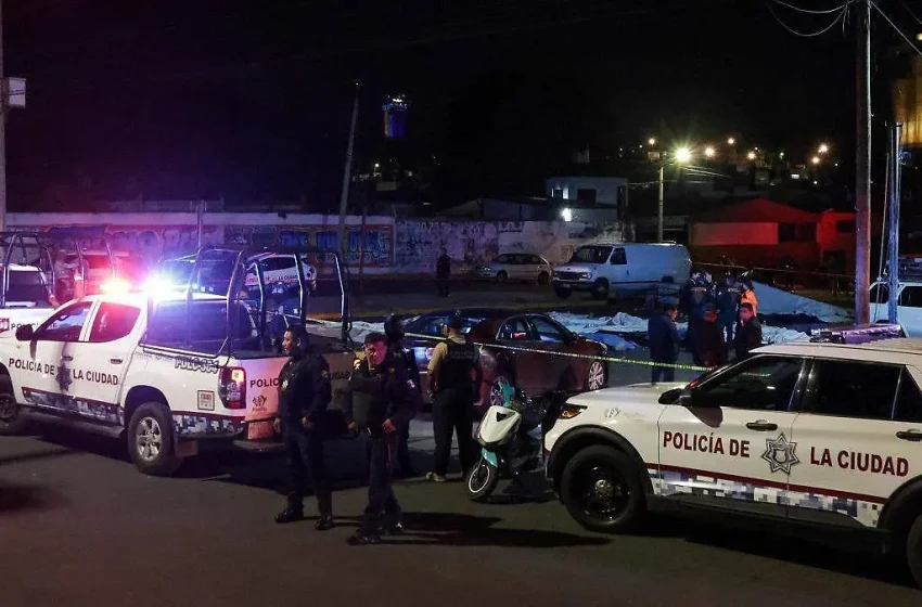 Atracan carnicería y dejan a dos empleados heridos en Puebla