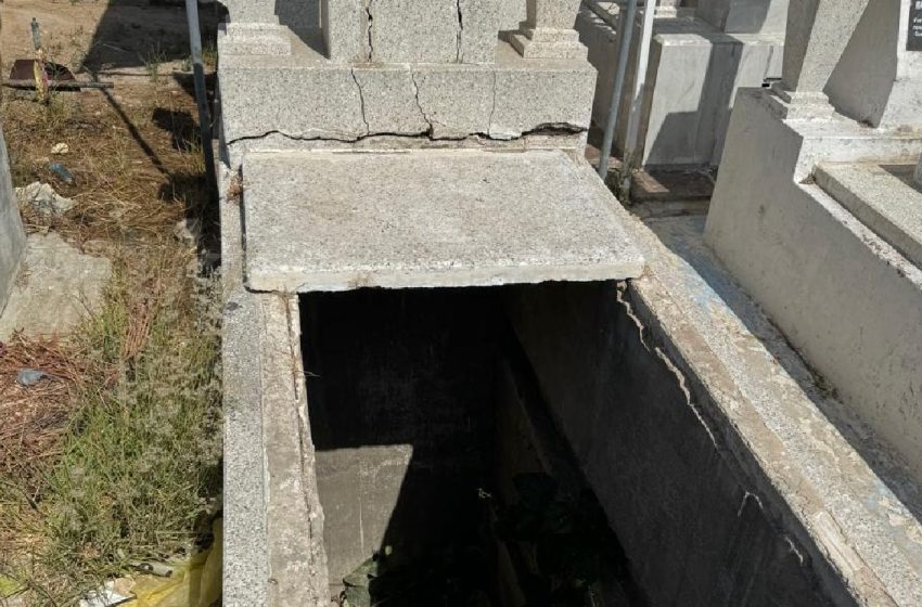 Abuelita cae en una tumba abierta en la CDMX