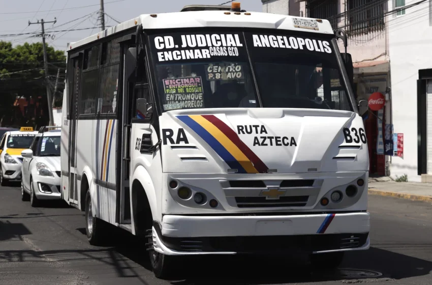 Asaltan y golpean a conductor de Ruta Azteca en Puebla